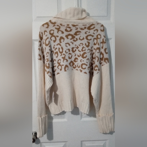 Nine West Cream and Brown Turtleneck Sweater with Leopard Print - Picture 3 of 4
